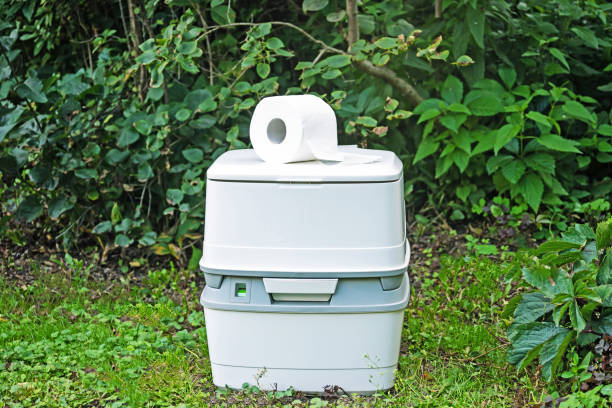 Portable Toilet Options We Offer in Fox Farm College, WY
